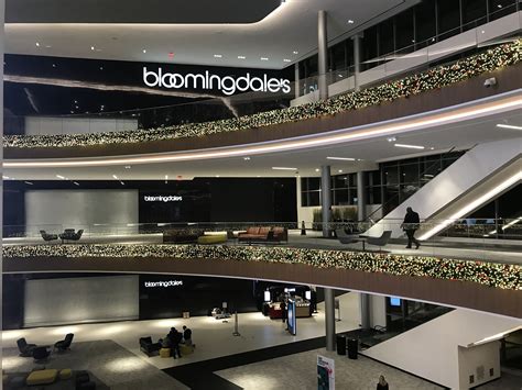 bloomingdale's lenox mall.